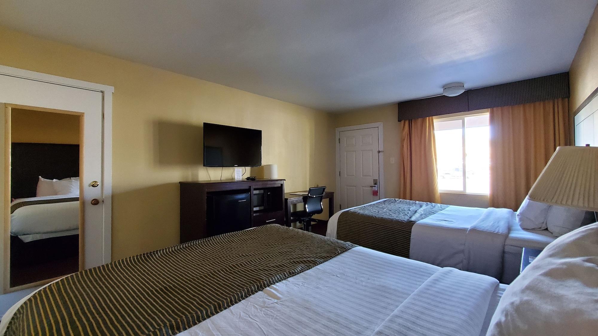Ramada By Wyndham Flagstaff East Hotel Kültér fotó