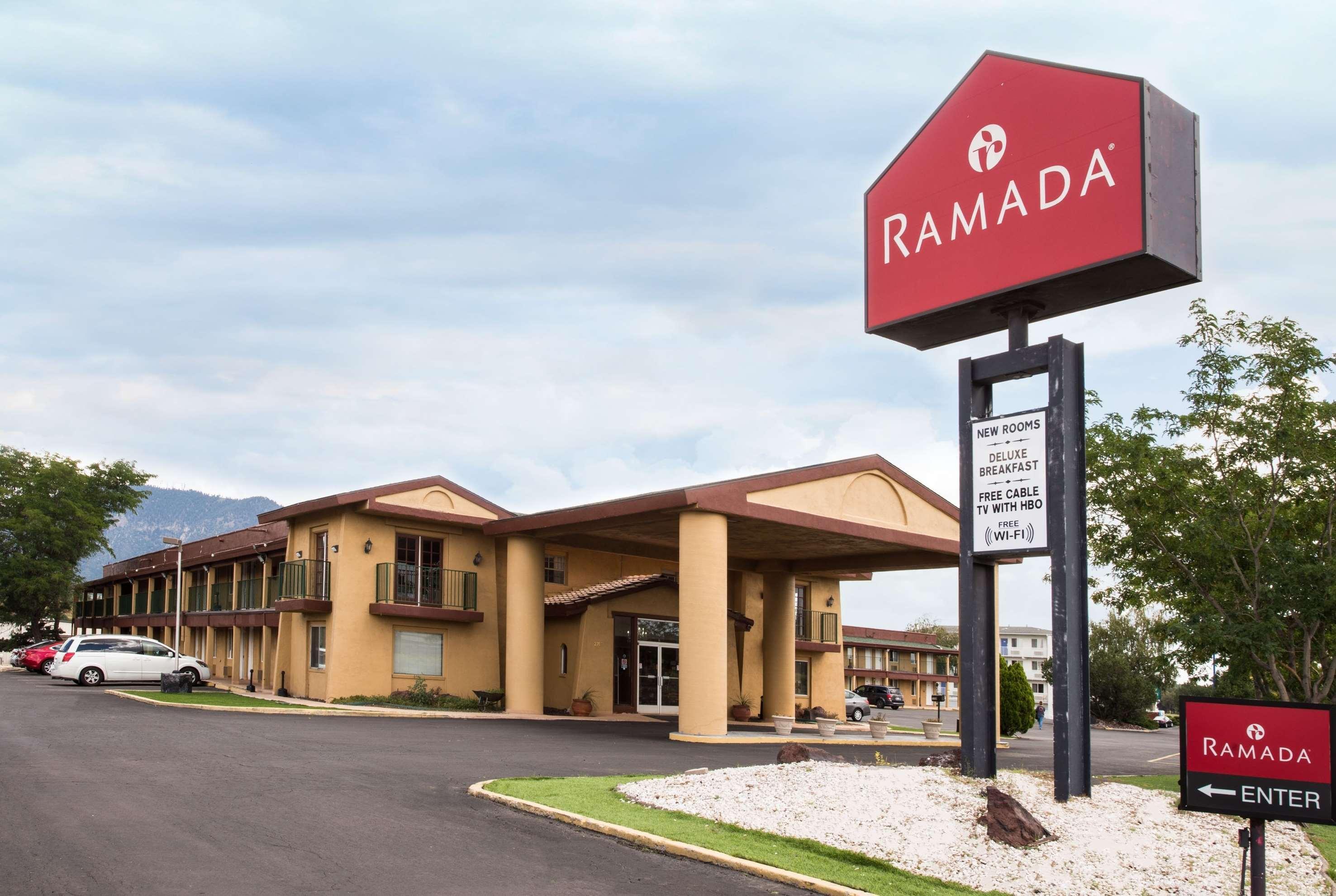 Ramada By Wyndham Flagstaff East Hotel Kültér fotó