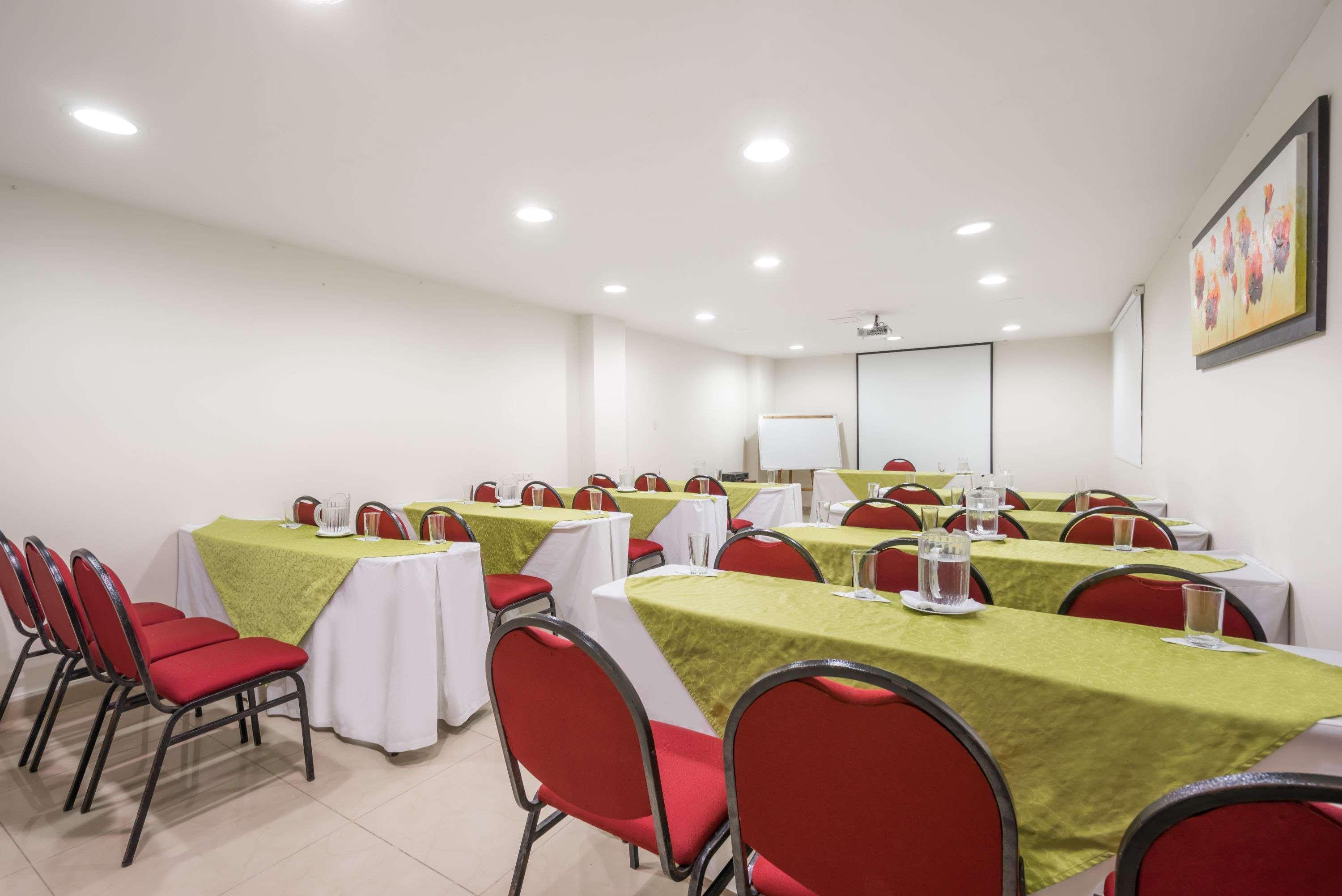 Ramada By Wyndham Flagstaff East Hotel Kültér fotó