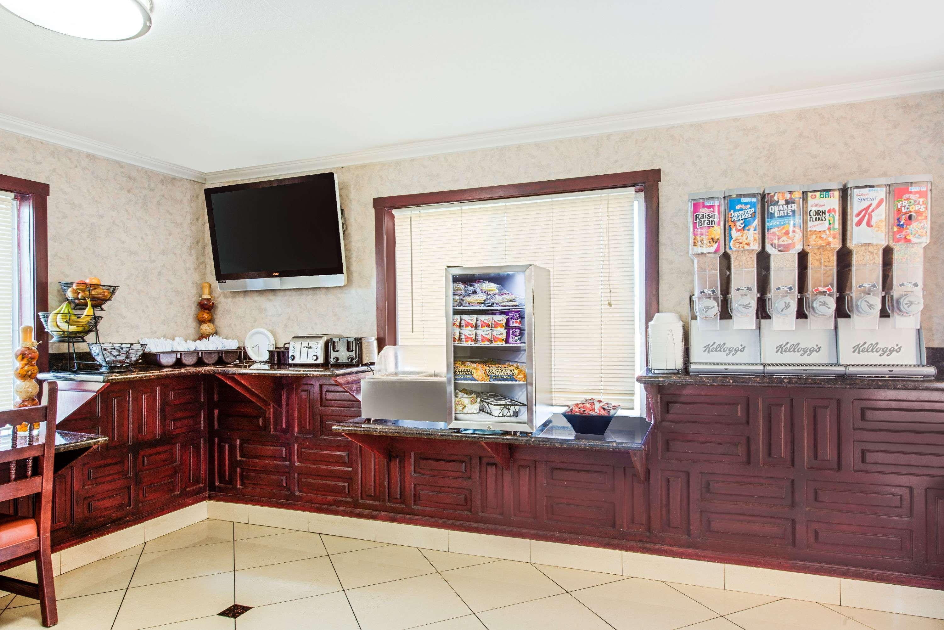 Ramada By Wyndham Flagstaff East Hotel Kültér fotó