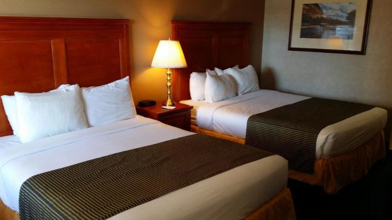 Ramada By Wyndham Flagstaff East Hotel Kültér fotó