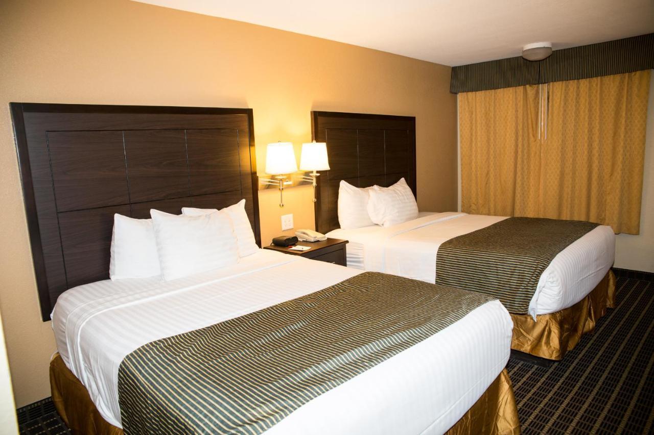 Ramada By Wyndham Flagstaff East Hotel Kültér fotó