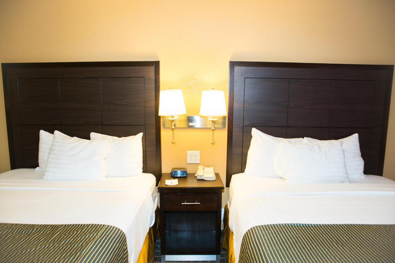 Ramada By Wyndham Flagstaff East Hotel Kültér fotó