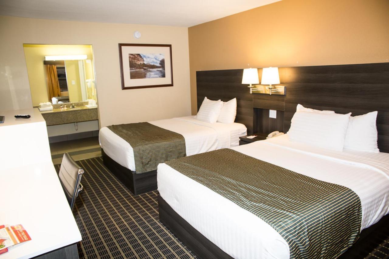 Ramada By Wyndham Flagstaff East Hotel Kültér fotó